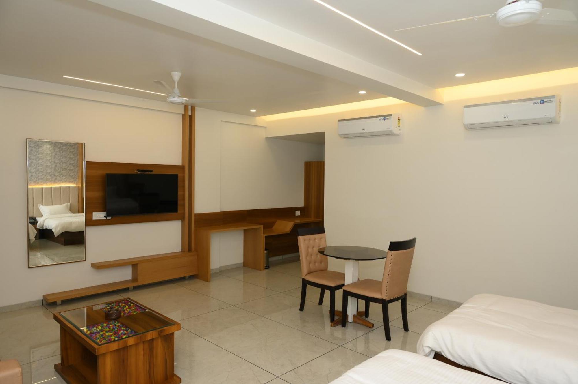 Hotel Parqotel Arnala Exterior photo